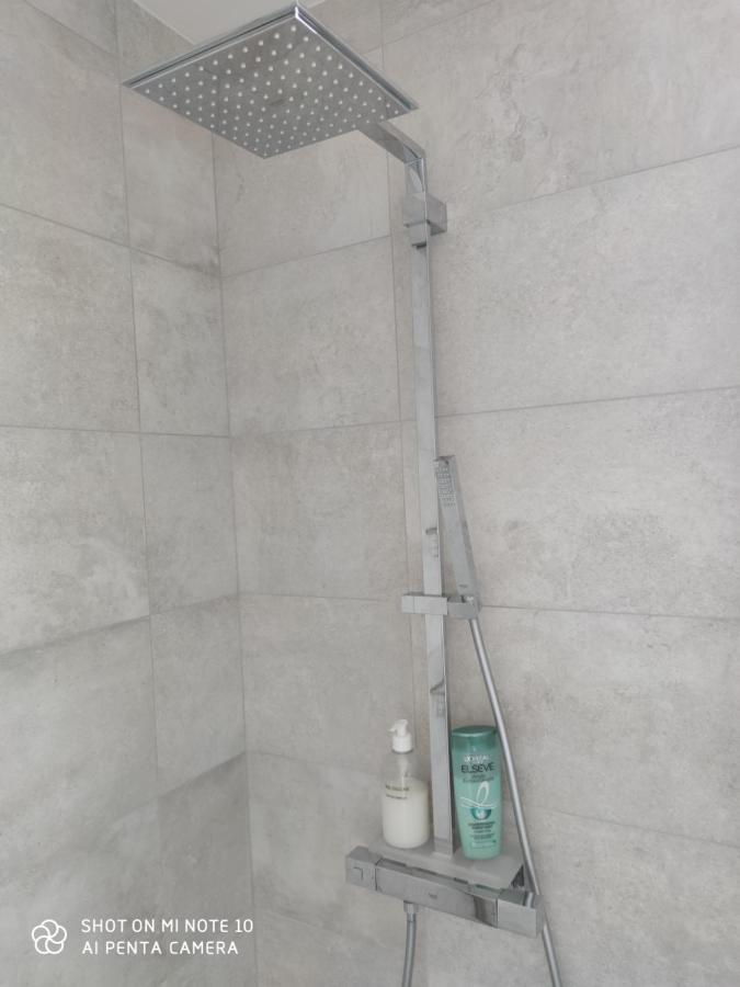 لو مان Chambre D'Hotes Du Muguet Avec Sdb Privative المظهر الخارجي الصورة