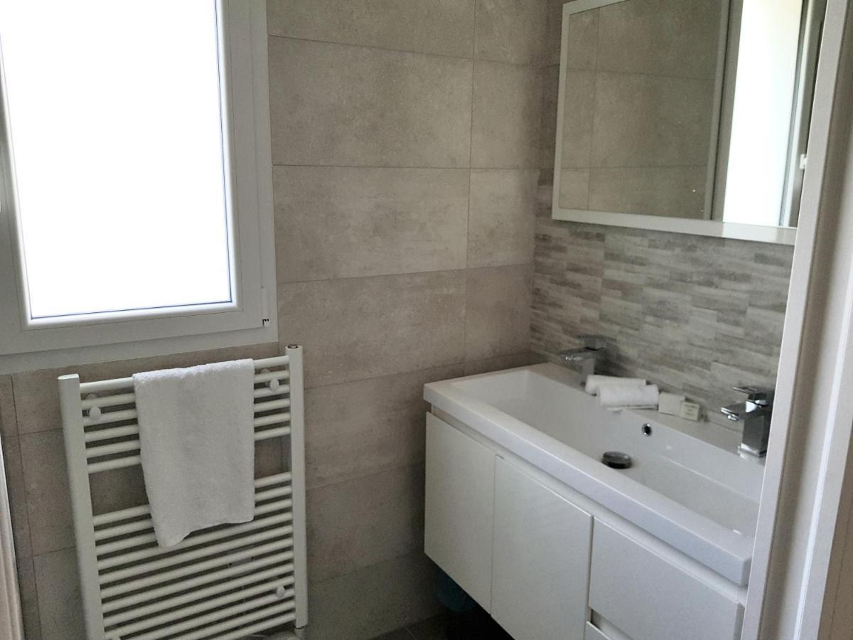 لو مان Chambre D'Hotes Du Muguet Avec Sdb Privative المظهر الخارجي الصورة